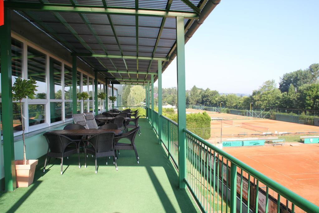 Penzion Tenis Klub Deza Valašské Meziříčí Exterior foto